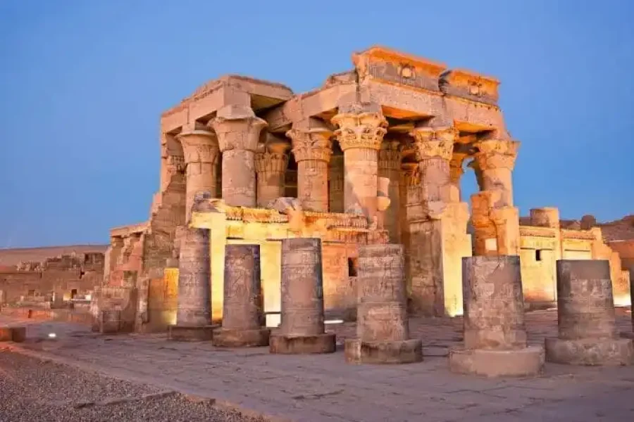Excursion Le temple de Kom ombo et Le temple d’Edfou depuis Assouan