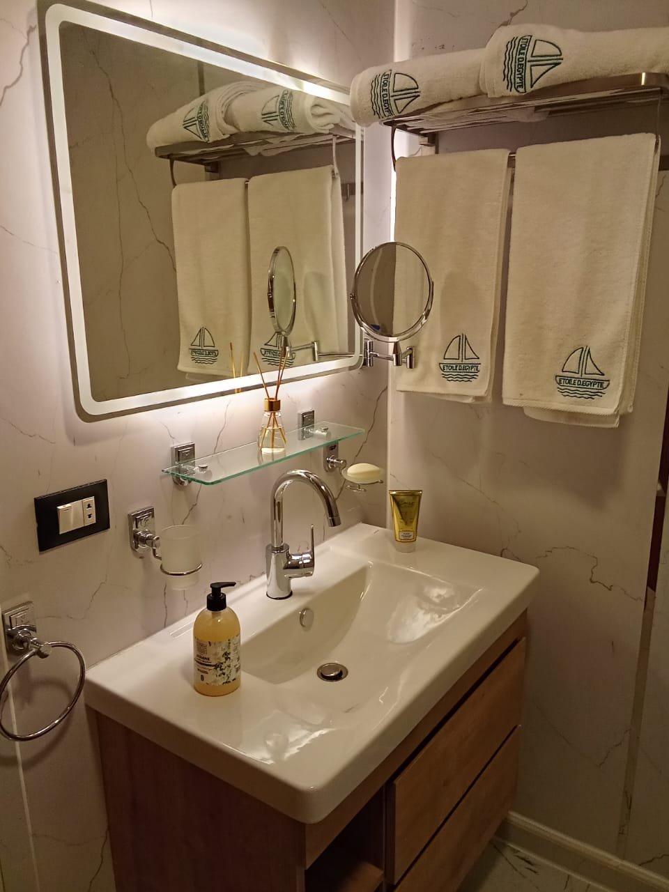 Salle de bain privée à bord de l'Étoile d'Égypte